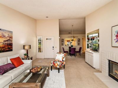 128 Desert Falls Dr E