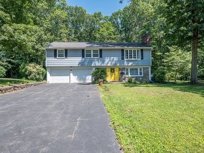 67 Angelica Dr