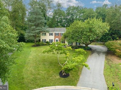 883 Twickensham Ct