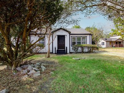 401 Pear St