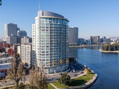 1 Lakeside Dr APT 1210