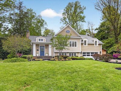 620 Lake Dr