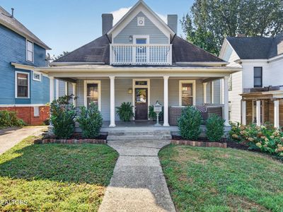 236 E Scott Ave
