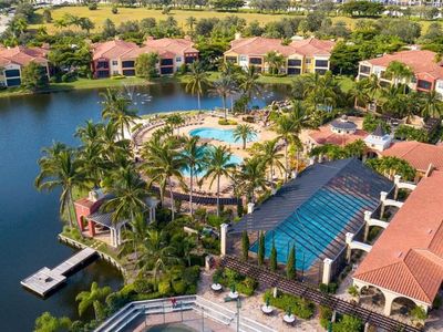 8641 Piazza Del Lago CIR #201