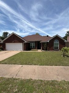 906 Busby Dr