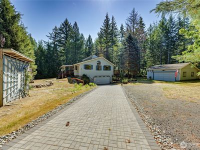 500 Mallard Lane NW