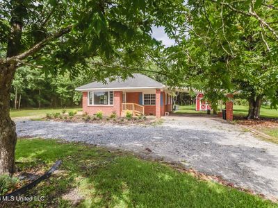 410 N Seal Ave