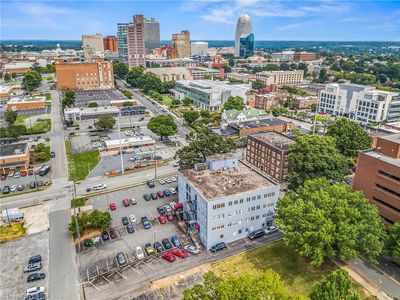 811 W 5th St APT 301