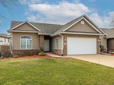 400 Woodland Rdg