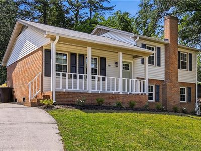 1160 Castlegate Dr