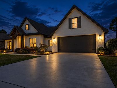 21 Sapphire Dr