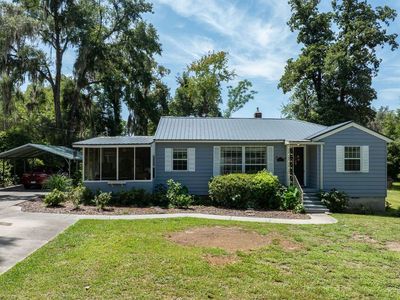 775 SW El Prado Ave