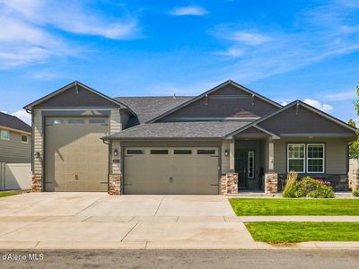 3653 N McMullen Dr