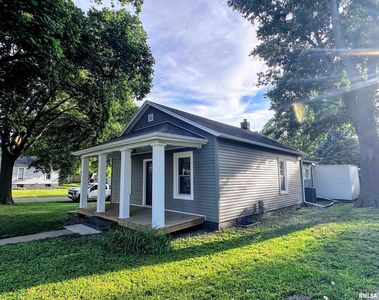Property at 333 S Elm St, Lincoln, IL