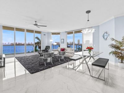 2650 Lake Shore Drive #406
