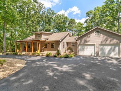 207 Holland Ln