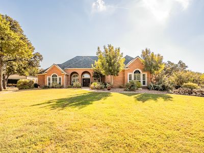 225 Sherry Ln