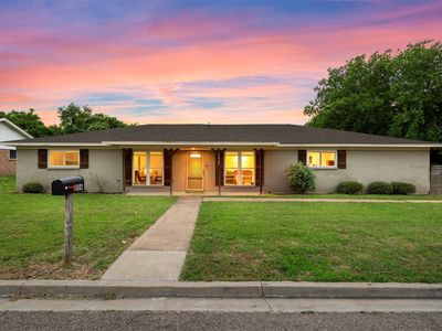 1004 W Elizabeth Dr