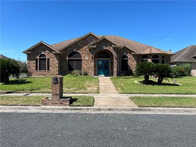 6902 Windy Creek Dr