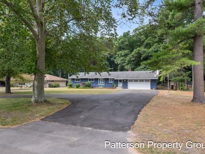 5087 Lake Harbor Rd