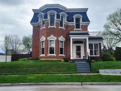 108 N 4th St