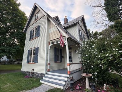 507 E Station Ave