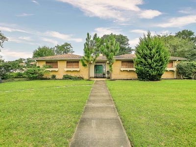508 University Dr