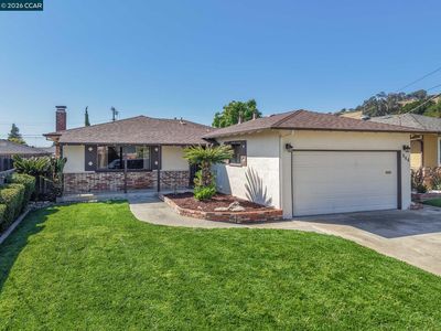 544 Ellery Pl