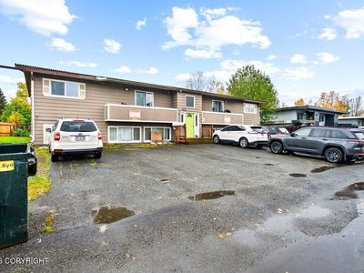 340 E 45th Ave