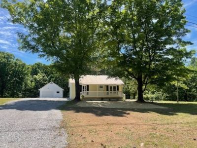 Property at 2625 Old Blacktop Rd, Mc Ewen, TN