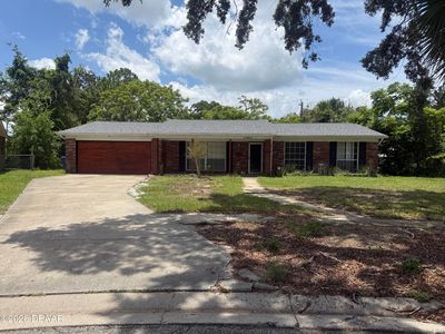 636 Williamsburg Dr