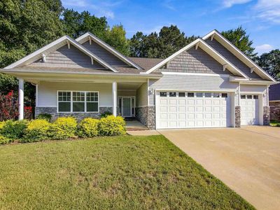 124 Hayden Dr