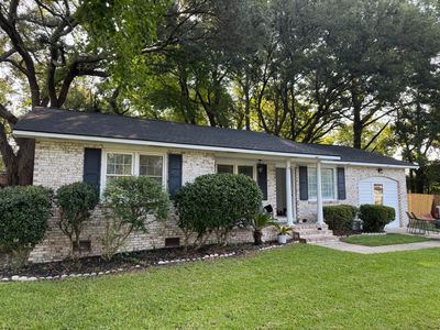 4228 Oakridge Dr
