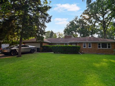 6840 N Lincolnwood Dr