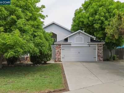 932 Stonegate Cir