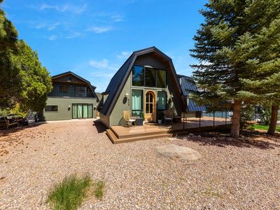 809 Mountain View Dr