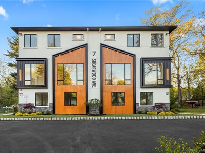 7 Sherwood Avenue #202