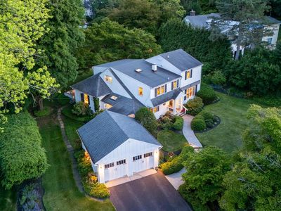 Property at 326 Lindsey Dr, Berwyn, PA