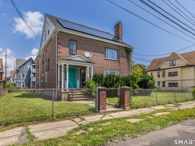 260 Whitney Avenue