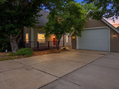 660 Hunt Club Circle