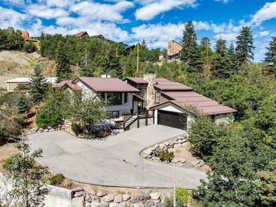 220 Parkview Dr