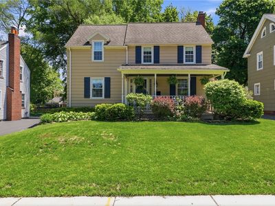 86 Hampshire Dr