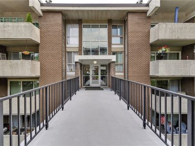 Property at 4203 Charlemagne Cir #4203, Pittsburgh, PA