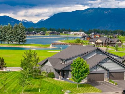 128 Rosewater Loop