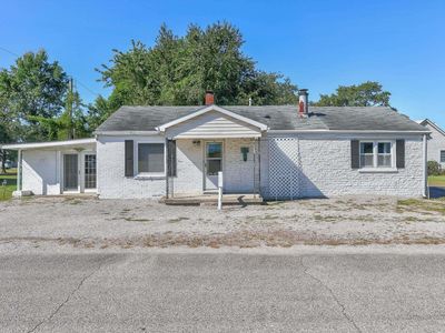114 N 6th St