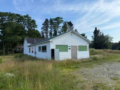 1036 Meadow Road