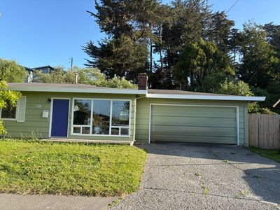 1437 Stromberg Ave