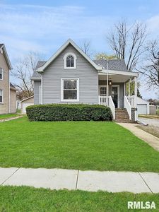 311 S Santa Fe Ave