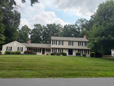 29 W Colonial Rd