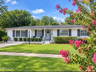2443 CEDAR SHORES Circle